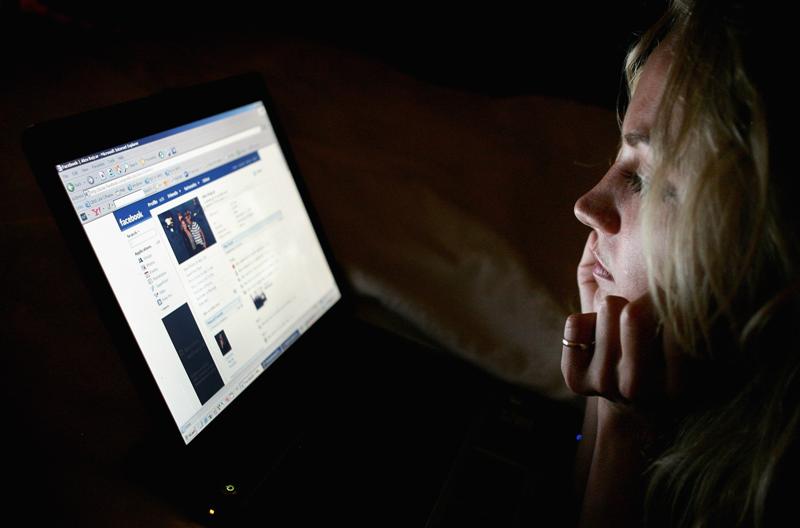 Facebook, un social network per vecchi, dicono gli adolescenti